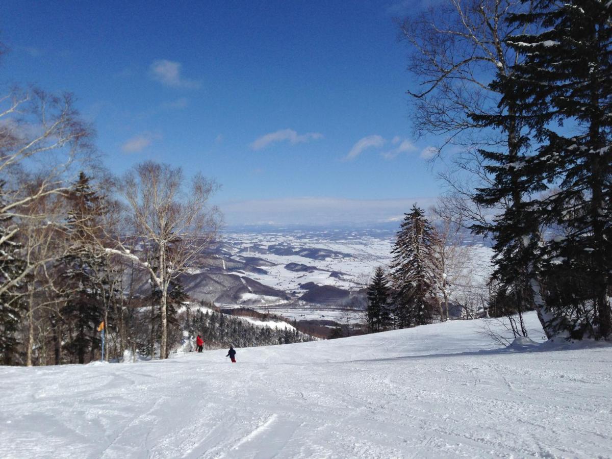 Moriyuki Villa NakaNakafurano Exteriör bild